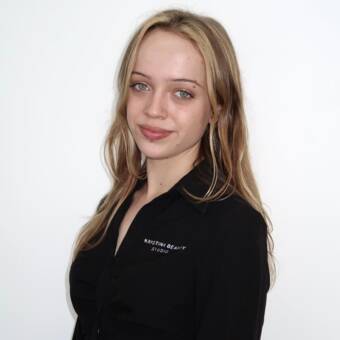 الصورة الرمزية لـ Sophie