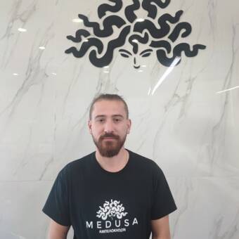 次のアバター： ΓΙΩΡΓΟΣ