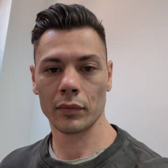 Henkilön Yevhen avatar