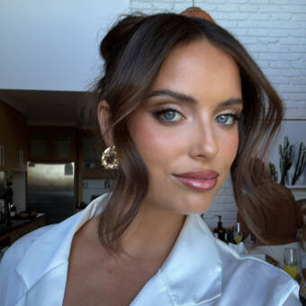 次のアバター： Issy