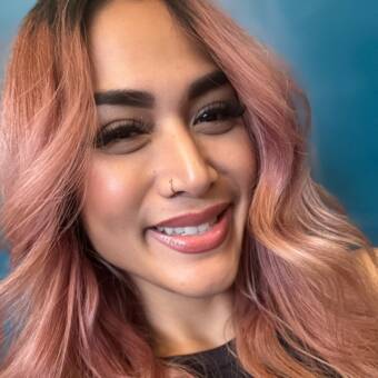 的化身 Desiree Eay