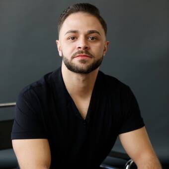 JULIENpseudoportretas