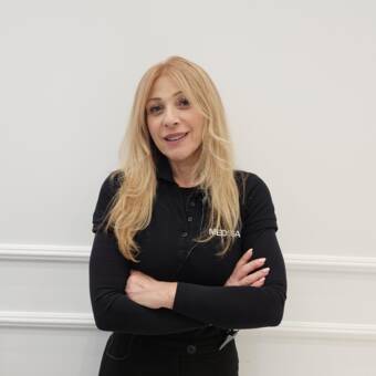 的化身 ΔΕΣΠΟΙΝΑ