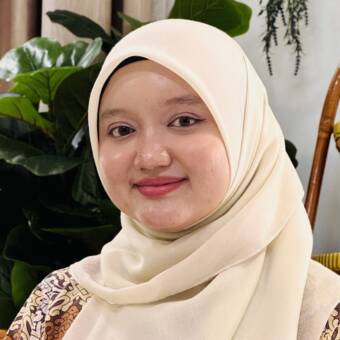 次のアバター： Siti Malwa