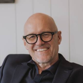 The avatar of Thomas