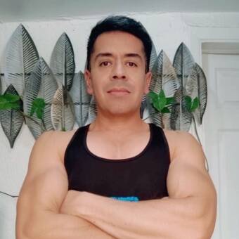 次のアバター： Victor