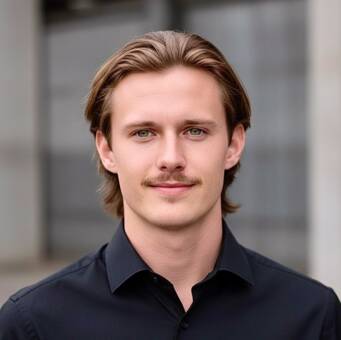 The avatar of Travis