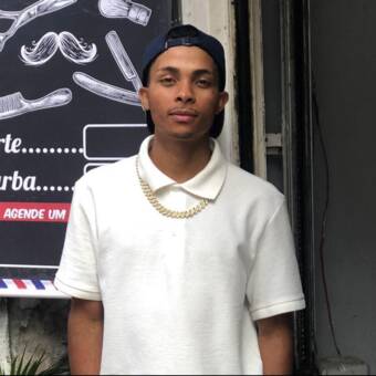 The avatar of Alisson