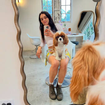 次のアバター： sarah