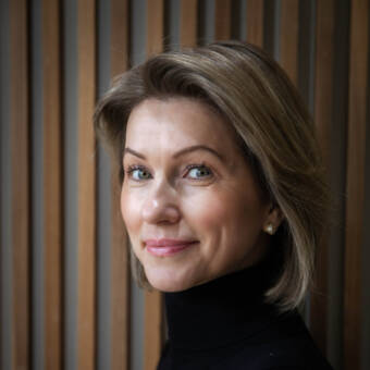 The avatar of Golden Skin By Lumi