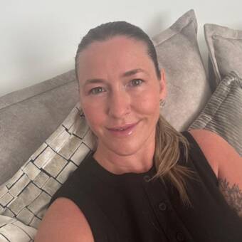 次のアバター： Jennifer