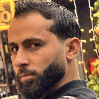 次のアバター： Ammar