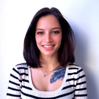 The avatar of Sara