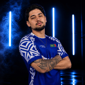 The avatar of Vitor