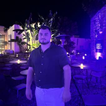 The avatar of Νίκος