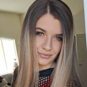 次のアバター： Haily