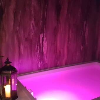 L'avatar appartenant à Floatation Therapy