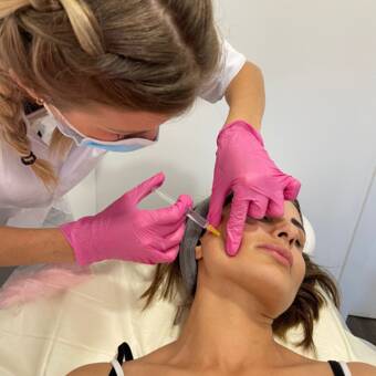 次のアバター： Chiara