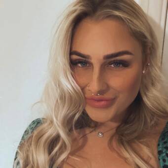 Henkilön Shola  avatar