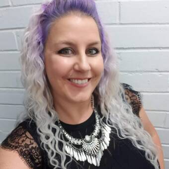 The avatar of Michelle