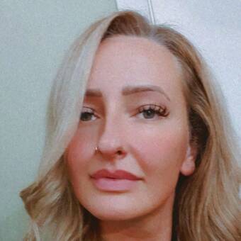 次のアバター： Jojo