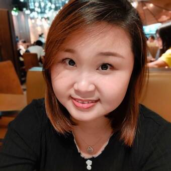 The avatar of Michelle