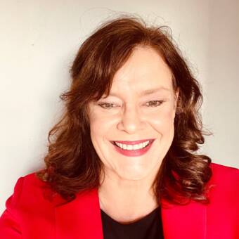 次のアバター： Janie