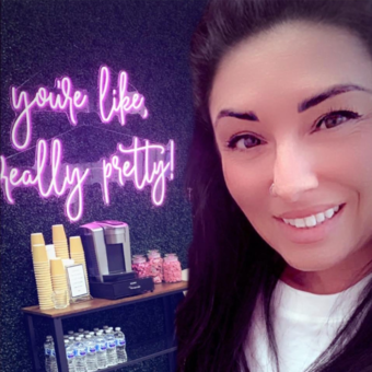 The avatar of Nicole