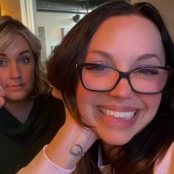 次のアバター： ASHLEY