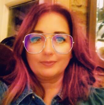 The avatar of Tracey