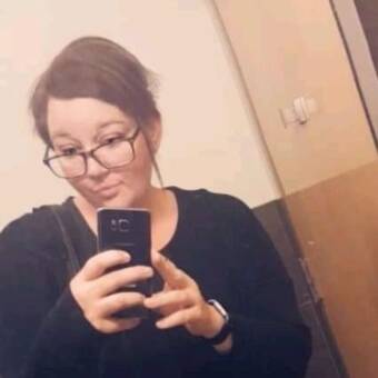 The avatar of Amanda