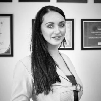 الصورة الرمزية لـ Kristine