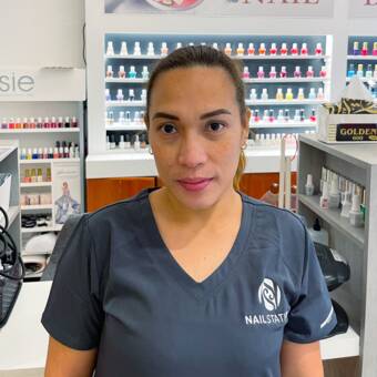 次のアバター： Cherryl