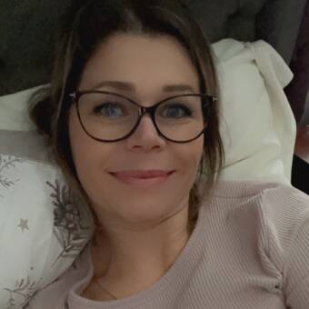 The avatar of Chair 6) Roxanne