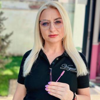 The avatar of 36 Nicoleta