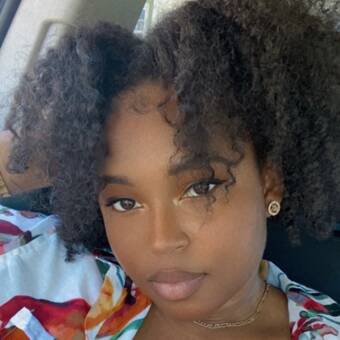 The avatar of Janelle