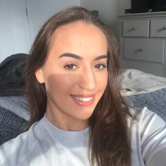 The avatar of Courtney