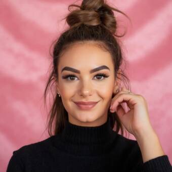 The avatar of Michaela