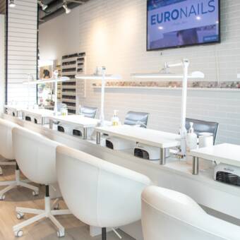 SALONpseudoportretas