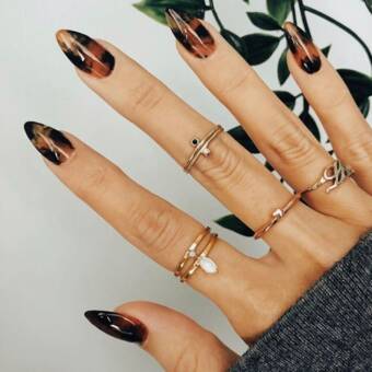 次のアバター： Arelys