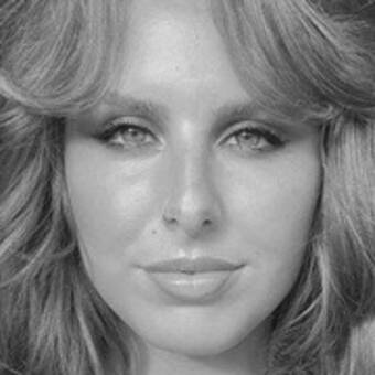 The avatar of Lauren