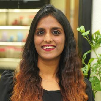 Аватарът на SHWETA