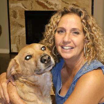 次のアバター： Christine