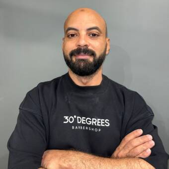 Avataren til Atif 204