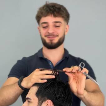 The avatar of Alex Alvez