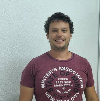 Henkilön Денис avatar