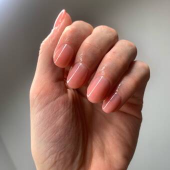 The avatar of LAUREN