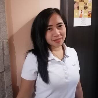 次のアバター： Nina