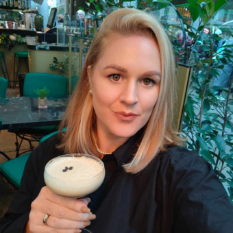 次のアバター： Emma