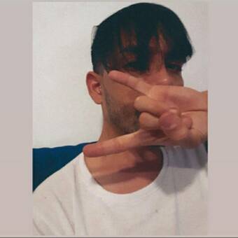 الصورة الرمزية لـ Bhastian